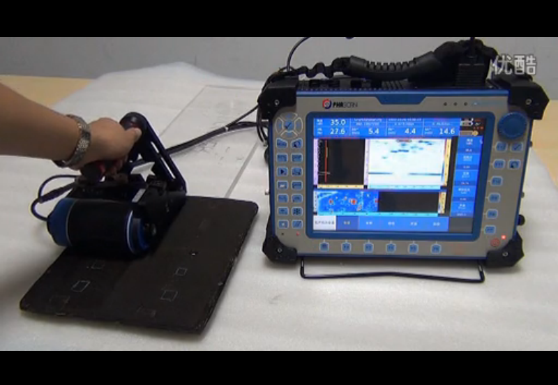航空航天复合材料板材的超声相控阵检测（轮式探头）